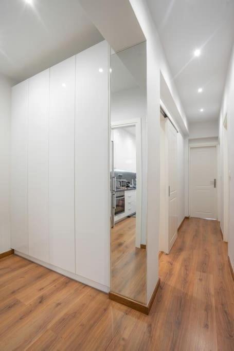Modernised Athenian Apartment /W 2Br & 2Ba ภายนอก รูปภาพ