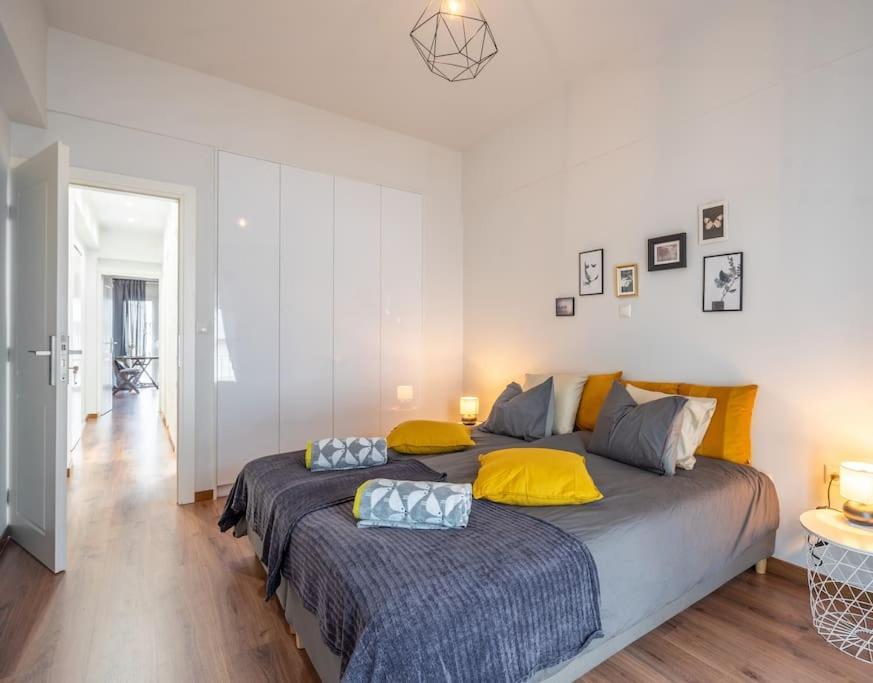 Modernised Athenian Apartment /W 2Br & 2Ba ภายนอก รูปภาพ
