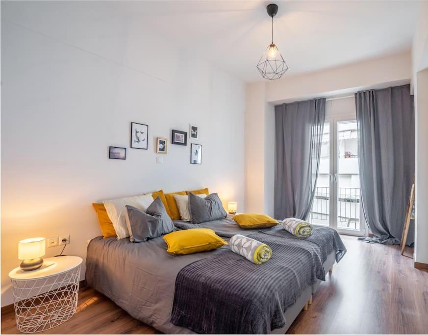 Modernised Athenian Apartment /W 2Br & 2Ba ภายนอก รูปภาพ
